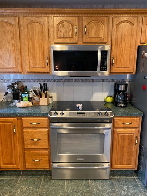 Updating Oak Cabinets With New Hardware Cabinets Matttroy