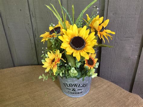 17 Sunflower Kitchen Decor Ideas For Brightening Your Space