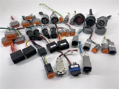 Plastic Male Female Automotive Wiring Harness Connectors For