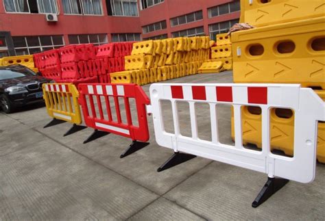 Pedestrian Event Guardrail Rubber Feet Pedestrian Red Board Safety