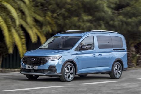 La Ford Tourneo Connect ahora también híbrida enchufable