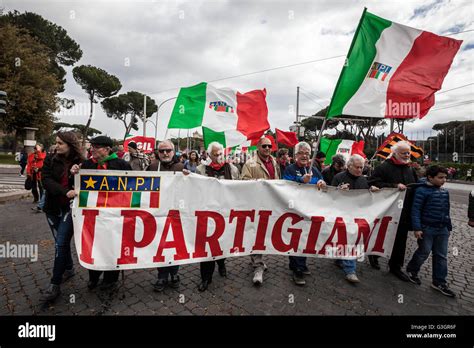 Rome Italy 25th Apr 2016 Italian Partisans Attend A Rally To