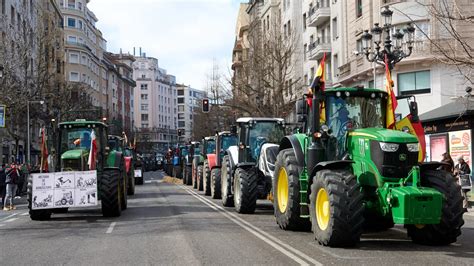 Huelga De Agricultores En Directo Los Agricultores Vuelven A Cortar