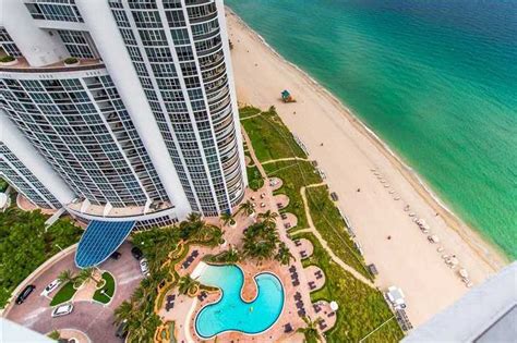 Trump Royale 18201 Collins Avenue Sunny Isles Beach Fl 33160 Condos For Sale And Rent In