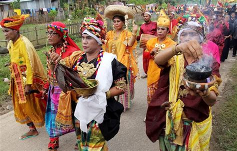 Bissu Kekayaan Budaya Bugis Yang Kian Tersisih Koran Sulindo