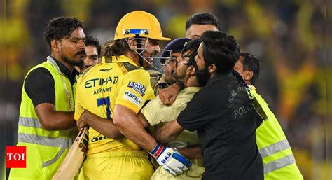 Ms Dhoni Fan Who Breached Tight Security To Meet Csk Legend Arrested