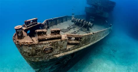 Woman's Haunting Video Reveals Eerie Footage of Shipwrecks in the Great ...