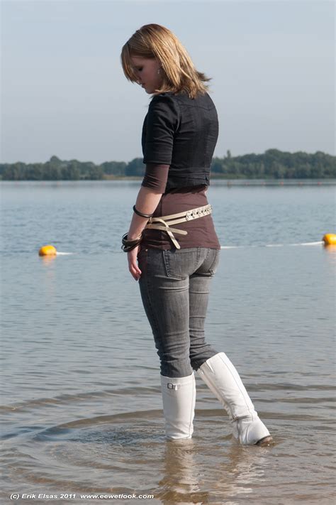 Wwf 65166 Movie And Images Grey Jeans And White Boots In Lake Wetlook World Forum V60