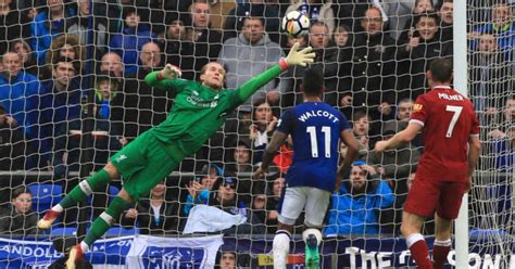 Watch Loris Karius Keeps Merseyside Derby Level With Top Drawer Save