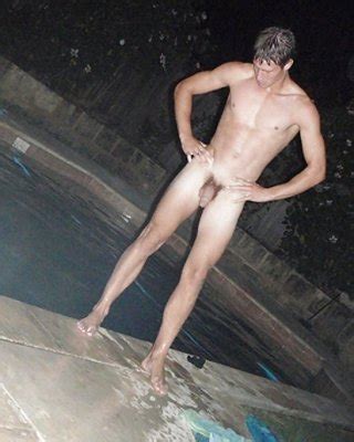 Skinny Dipping V By Bootsandballs Porn Pictures Xxx Photos Sex Images Pictoa