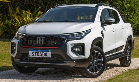 Fiat Strada Picape Ganha Motor Turbo Para Manter Lideran A