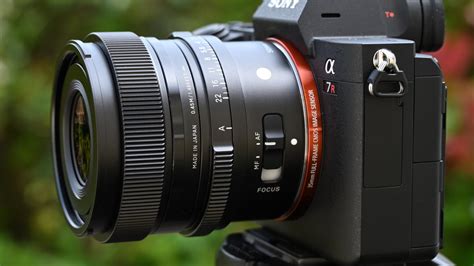 Sigma 50mm F2 DG DN C Review