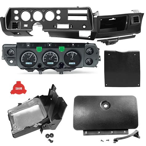 1970 1972 Chevrolet Super Sport Dash Conversion Kit With Dakota Digital Vhx Gauges Black Gauge Face