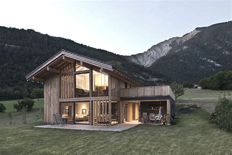 Stunning View of Swiss Mountains and Valleys: Cozy CRN House in ...