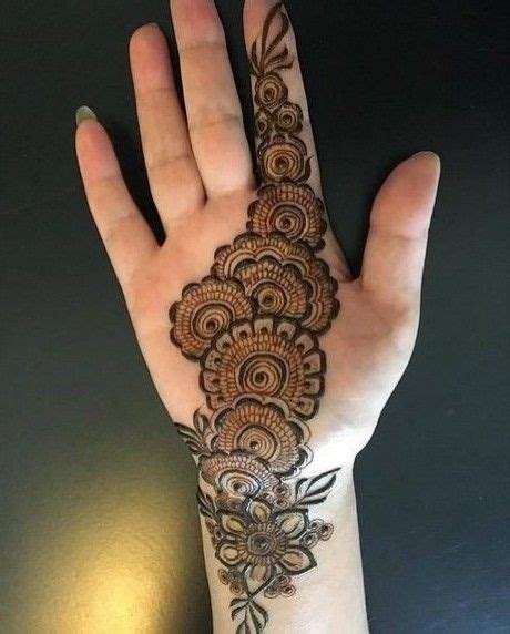 Pin Su Mehndi Designs