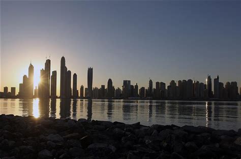 Gran Incendio En Un Rascacielos De Dubai Antes De Las Celebraciones De