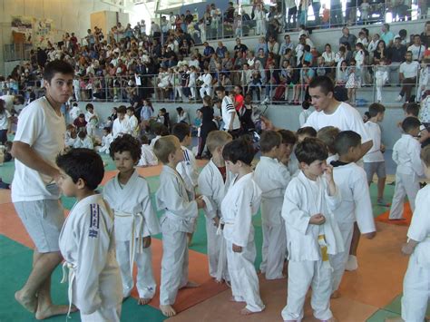 SAINT GENIS LAVAL 650 Jeunes Judokas Sur Les Tatamis Du Gymnase L Equinoxe