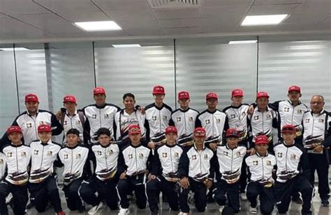 Selectivos De Beisbol Viajan Para Participar En Juegos Nacionales