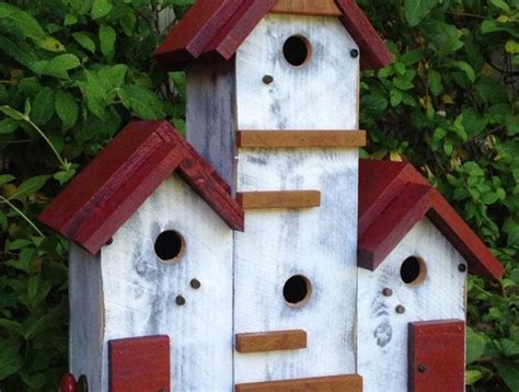 Designs créatifs de cabane à oiseaux