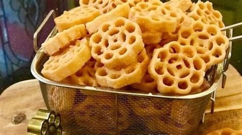 Resep Kue Kembang Goyang Cemilan Tradisional Yang Masih Ramai