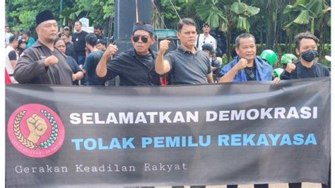 Ini Menguntungkan Capres 02 Bawaslu Didemo Relawan Ganjar Mahfud