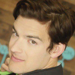 MatPat (YouTube Star) - Age, Birthday, Bio, Facts, Family, Net Worth ...