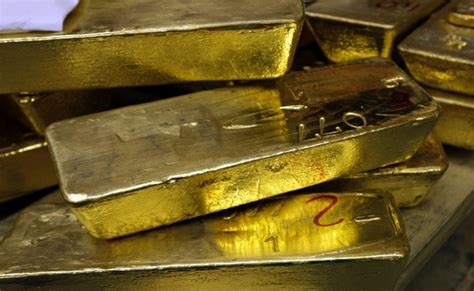 Husband Wife Held For Allegedly Smuggling Gold At Delhi Airport