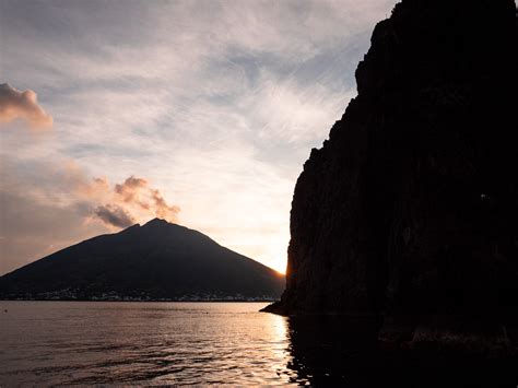 Visiter le volcan Stromboli ascension séjour notre guide