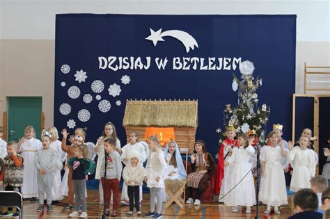 JASEŁKA BOŻONARODZENIOWE W PUBLICZNEJ SZKOLE PODSTAWOWEJ IM KARDYNAŁA