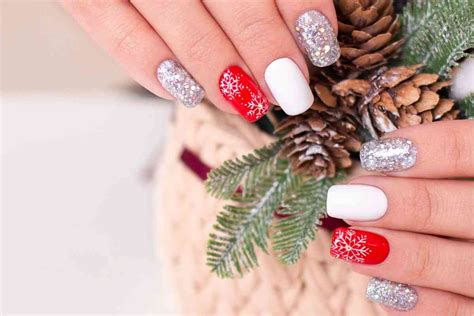 Unhas Em Gel Decoradas Para Natal E Ano Novo - Unhas de Gel Decoradas para o Natal: Sofisticação e Durabilidade ...
