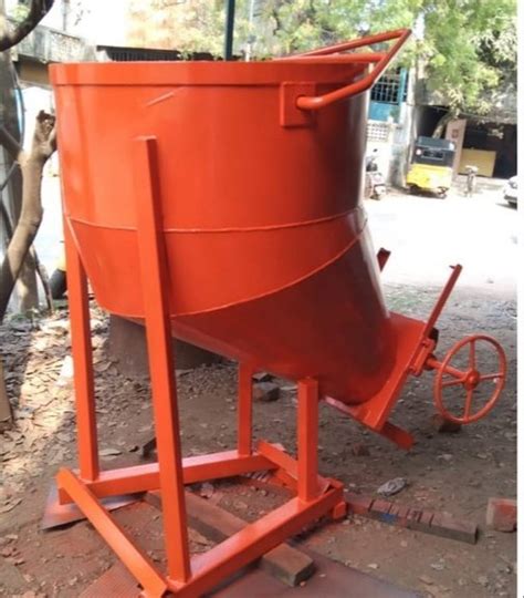 Center Discharge Concrete Bucket For Industrial Capacity 0 5cum At