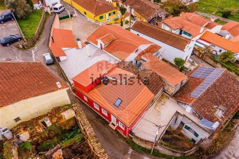 Casa ou moradia à venda na rua do Rossio de Cima Assafarge e Antanhol