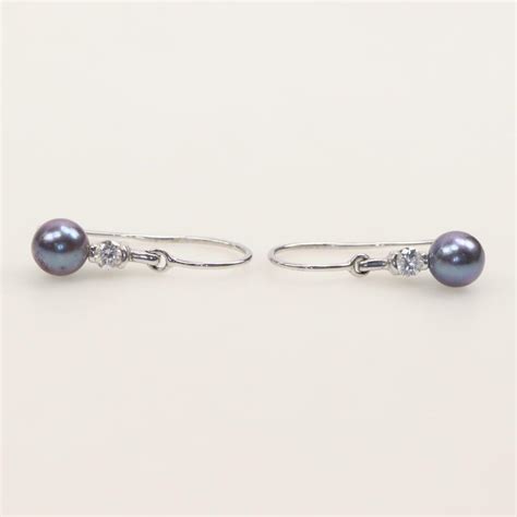 18kt White Gold Diamond Pearl Dangle Earrings Property Room