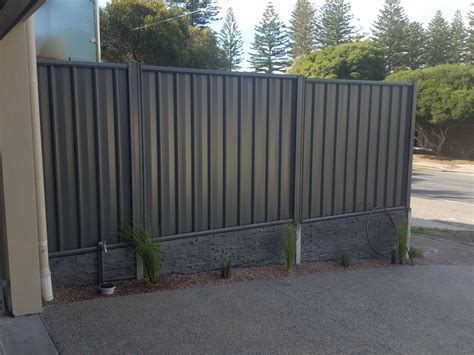 Colorbond Fencing – SA Security Fencing