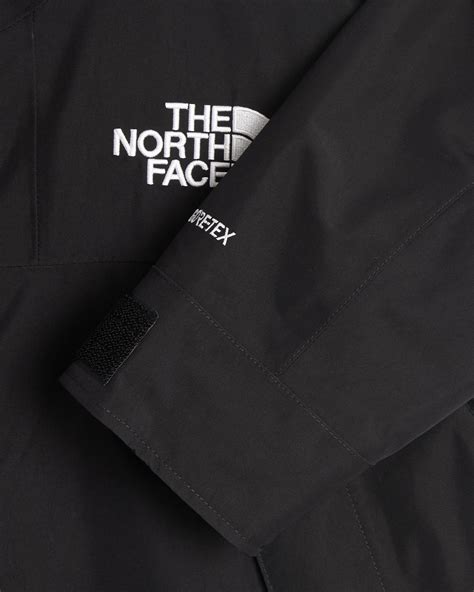 The North Face Men S Gore Tex Mountain Hooded Jacket Negro Nf A Mjk