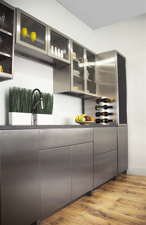 Stainless Steel Kitchen Cabinets | Diseño de gabinete de cocina ...