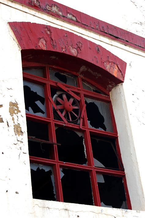 Fotos Gratis Arquitectura Estructura Ventana Antiguo Pared Rojo