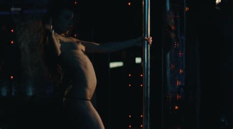 Naked Unknown In Black Really Suits You