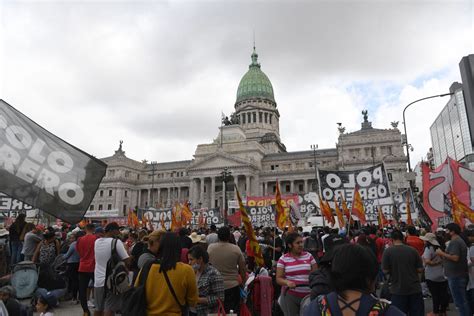 Movimientos Sociales Y Organizaciones De Izquierda Preparan Marchas Y