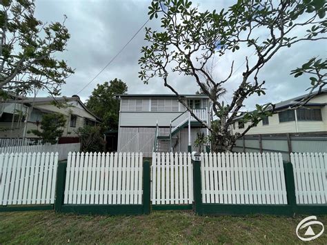 74 Cairns Street Cairns North Qld 4870 House For Rent Domain