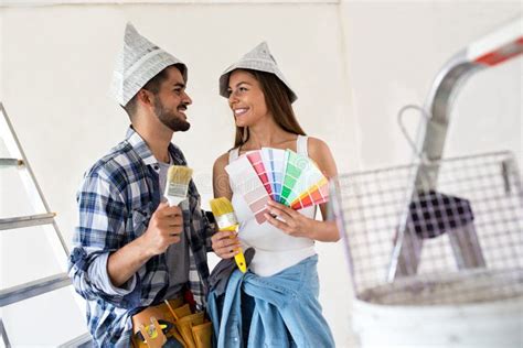 Escova Da Terra Arrendada Dos Pares E Paleta De Cores Novas Engra Adas