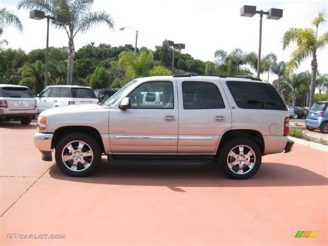 2005 Gmc Yukon Slt Custom Wheels Photo 46701648