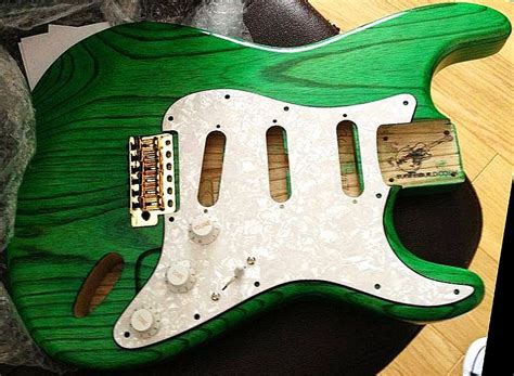 Gallery Wudtone Custom Guitar Innovation Hardware Finishes