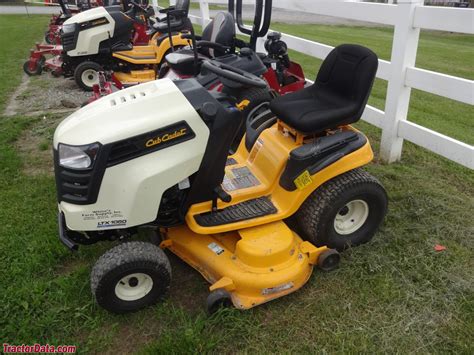 TractorData Cub Cadet LTX 1050 KW Tractor Photos Information