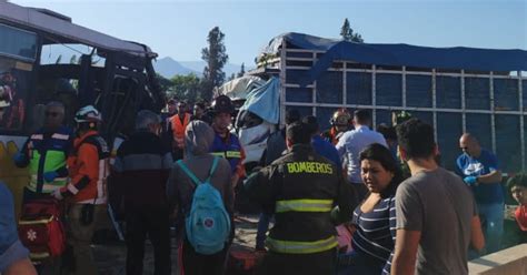 Dos Fallecidos Tras Choque Frontal Entre Bus Con Camión En Pudahuel