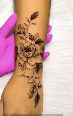 tattoos tattoo on virginia | Tatuagem antebraço feminina, Tatuagem feminina braço, Tatuagem husky