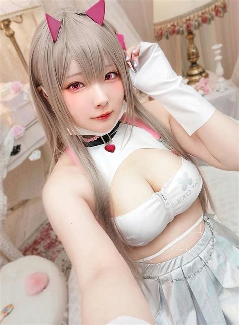 コスプレイヤー・ひめこ 『勝利の女神：nikke』 バイパー 2次元的な魅惑のバストを完全再現！【コスプレ図鑑】― スポニチ Sponichi Annex 芸能