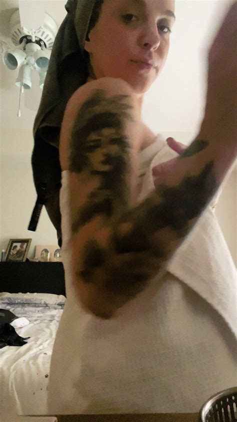 I Always Get Horny After The Shower Scrolller