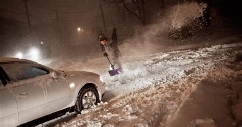 3 Signs Your Car Has Pothole Damage - CBS New York