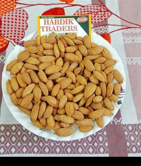 Kashmiri Long Mamra Almonds Kg At Rs Kg In Kushinagar Id